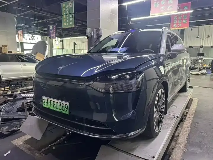 AITO M9 2024 extended range Max version 42kWh 6-seat version 2