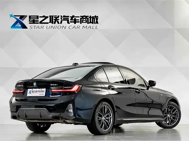 BMW 3 Series 2024 325i M Sports Night Suit 6