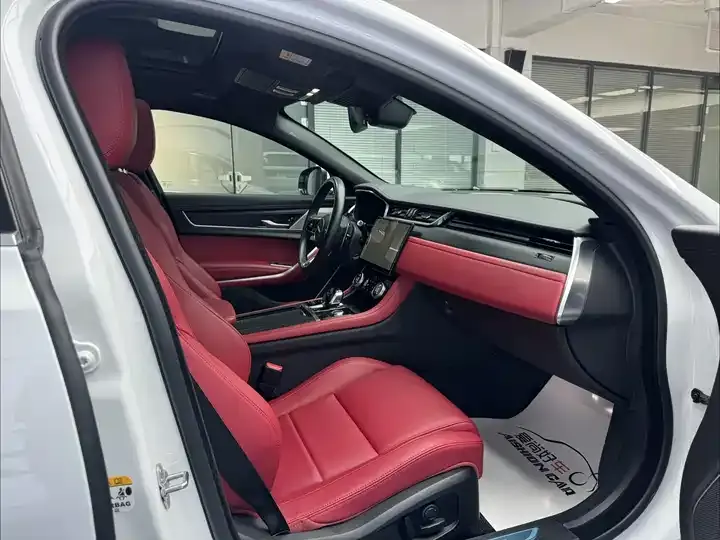 Jaguar XFL 2023 XFL 2.0T P 12500.00g Drive Elite Sports Edition 10