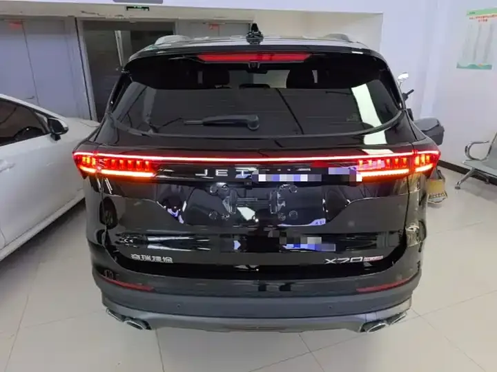 Jetour X70 PLUS 2023 1.5T DCT Brave PLUS 5 6