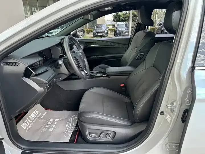 Camry 2026 Dual Engine 2.0HXS Sports Plus Edition 9