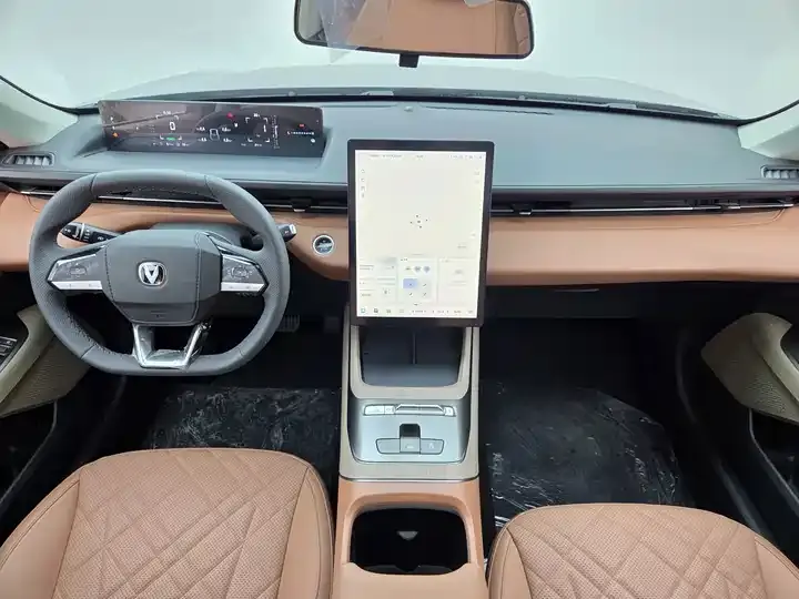 Yidong PHEV 2025 Smart New Blue Whale 145KM Battleship Edition 11
