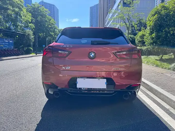 BMW X2 2022 xDrive25i Obsidian Night Edition 4