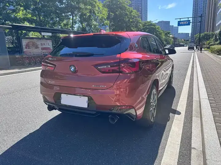 BMW X2 2022 xDrive25i Obsidian Night Edition 5
