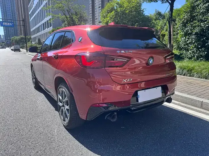 BMW X2 2022 xDrive25i Obsidian Night Edition 6