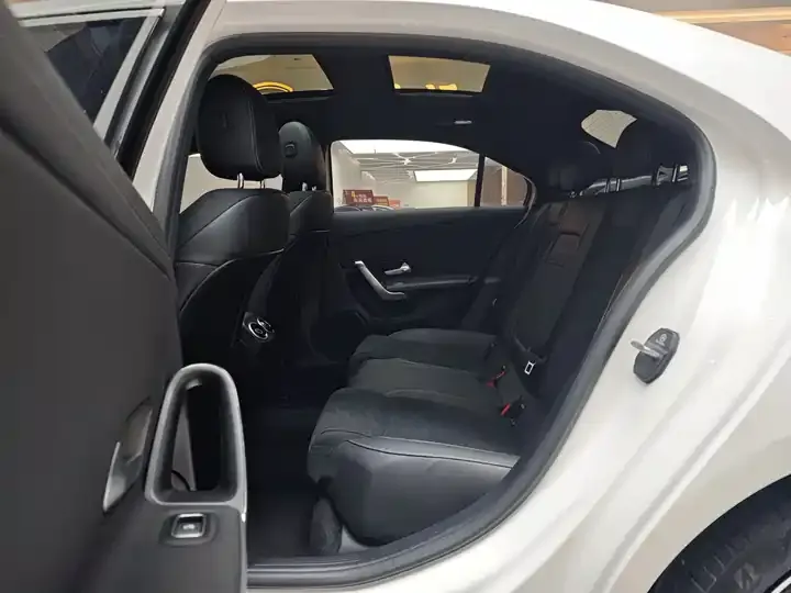 Mercedes Benz A- Class 2022 Model Facelift Three A 200 L Sport Sedan Fashion Version 10