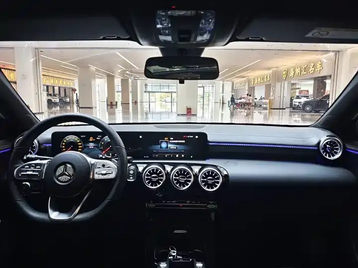 Mercedes Benz A- Class 2022 Model Facelift Three A 200 L Sport Sedan Fashion Version 11