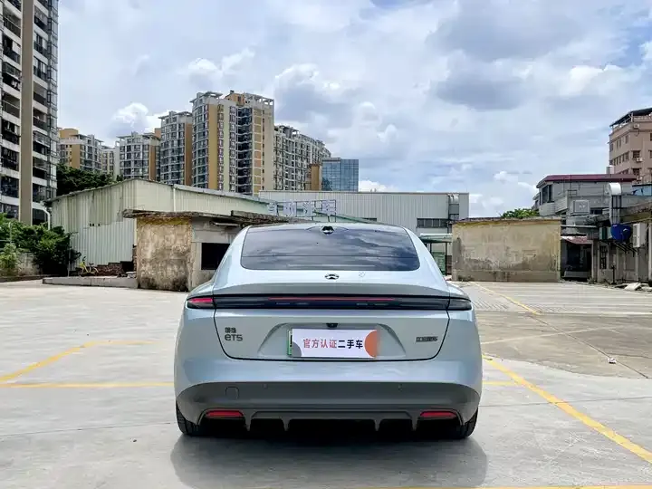 NIO ET5 2022 model 75kWh 6