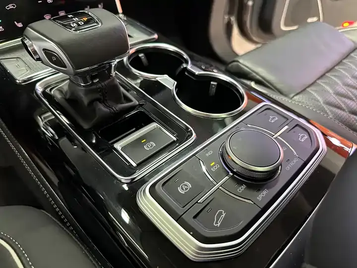 HongQi HS7 2019 3.0T Automatic Four-wheel Drive Smart Union Flag Chang Edition 10