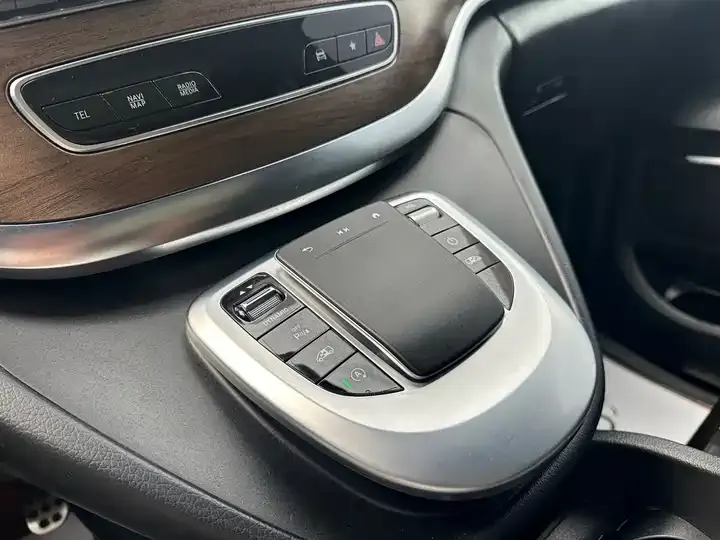 Mercedes Benz V-Class 2021V 260 L Long Wheelbase Deluxe Edition 12