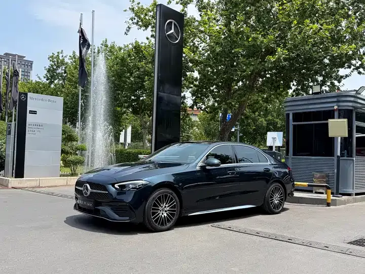 Mercedes Benz Class C 2023 C 260 L Sports Edition 2