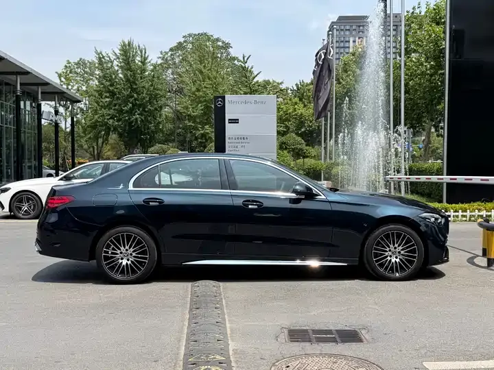 Mercedes Benz Class C 2023 C 260 L Sports Edition 6