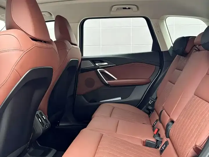 BMW X1 2024 sDrive25Li X Design Set 12