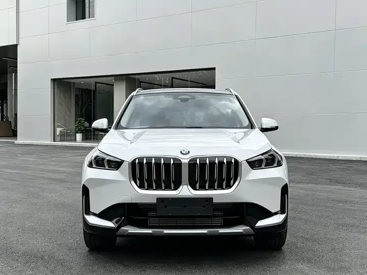 BMW X1 2024 sDrive25Li X Design Set 2