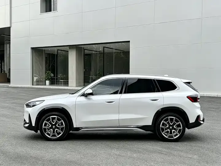 BMW X1 2024 sDrive25Li X Design Set 4