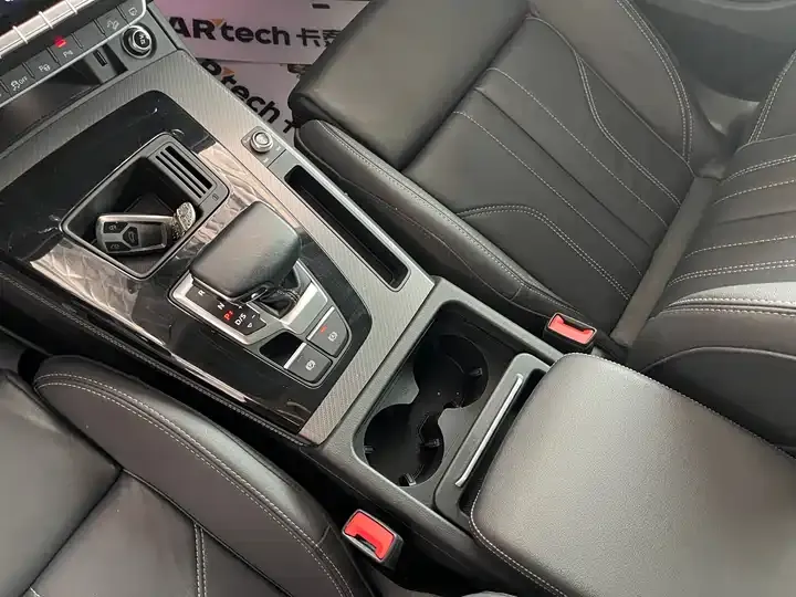 Audi Q5L 2022 model, facelifted, 40T Luxury Dynamic Edition 11