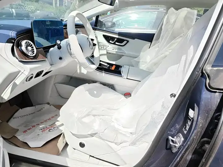 Mercedes Benz EQE 2025 500 4MATIC Pioneer Edition 2