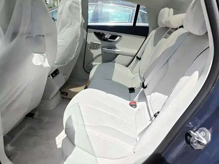 Mercedes Benz EQE 2025 500 4MATIC Pioneer Edition 5
