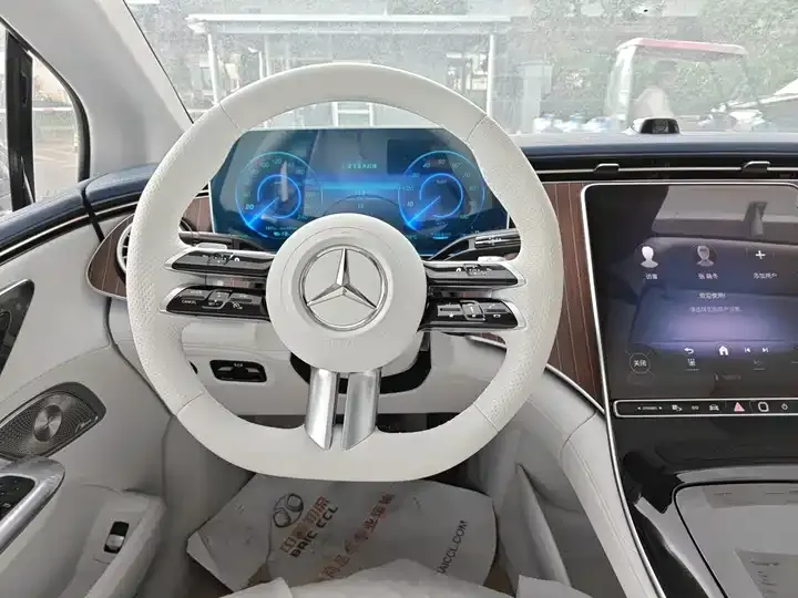 Mercedes Benz EQE 2025 500 4MATIC Pioneer Edition 3