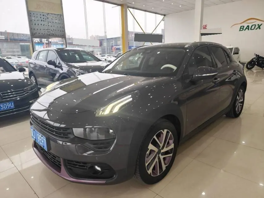 Открыть галерею: LYNK&CO 2021 LYNK&CO 02 1.5T Two-wheel Drive Champion Edition Automatic Gear