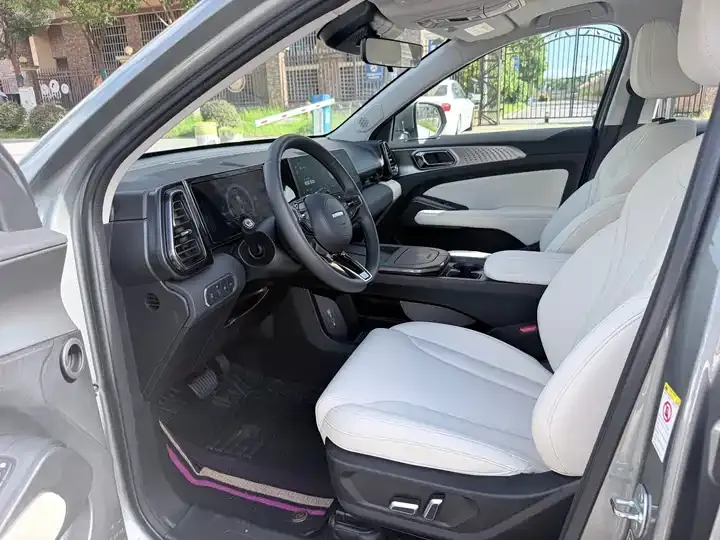 Haval Xiaolong 2023 1.5L 110KM Pilot Edition 6