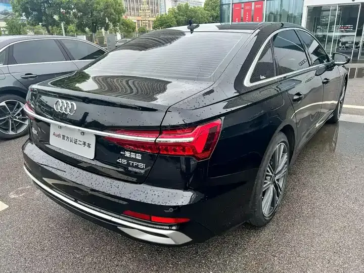 Audi A6L 2024 45 TFSI quattro Selected Dynamic Type 3