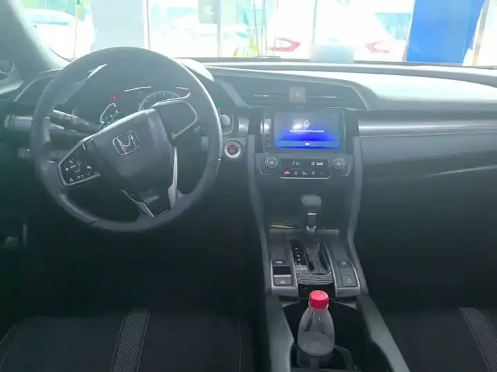 Civic 2021 HATCHBACK 220TURBO CVT New Sharp Control 6