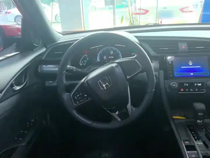 Civic 2021 HATCHBACK 220TURBO CVT New Sharp Control 7