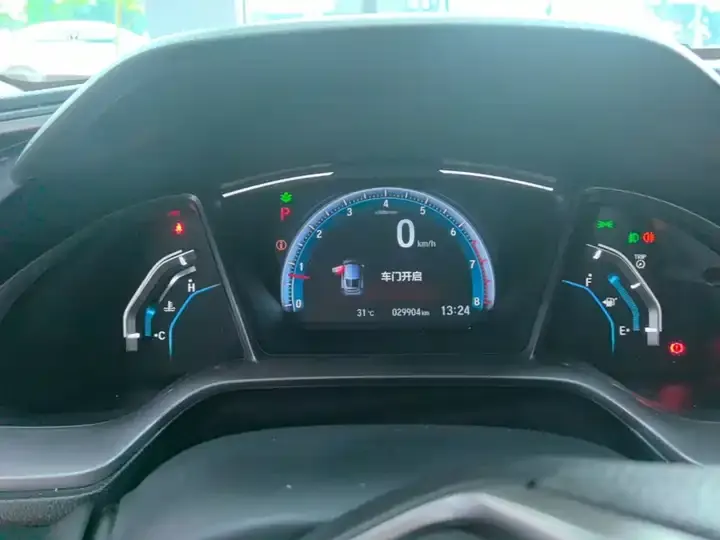 Civic 2021 HATCHBACK 220TURBO CVT New Sharp Control 8
