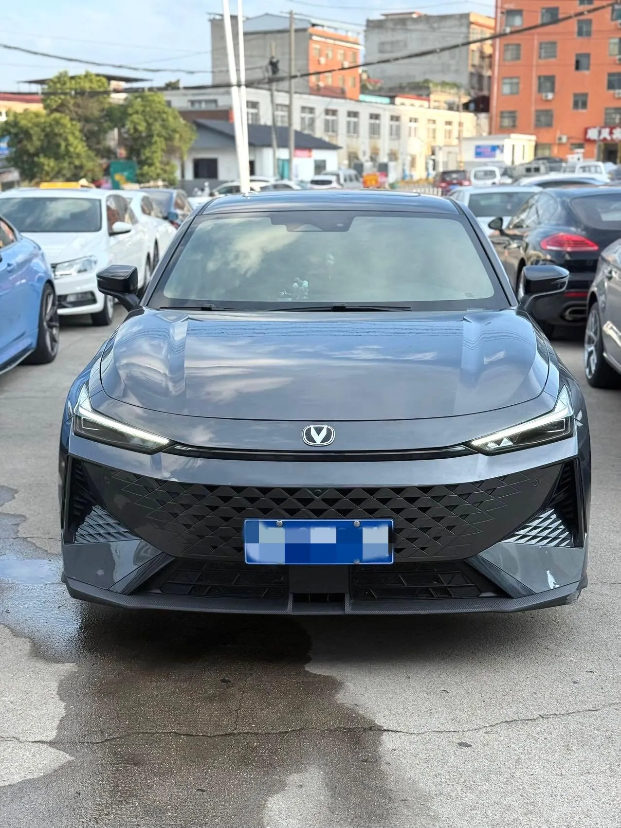 ChangAn 2024 UNI-V 1.5T Prestige Automatic 2