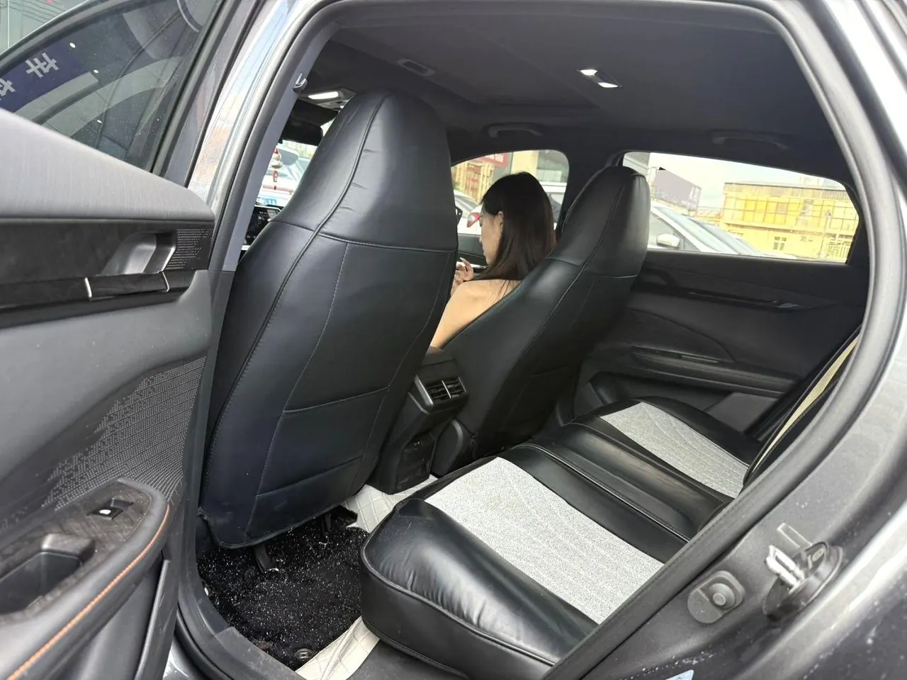 ChangAn 2024 UNI-V 1.5T Prestige Automatic 6