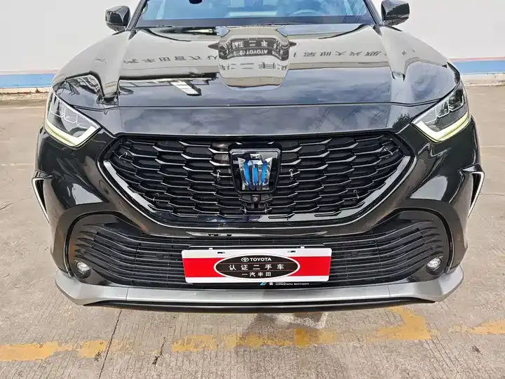 Crown Land Release 2024 2.5L HEV 4-wheel Drive Premium Edition 3