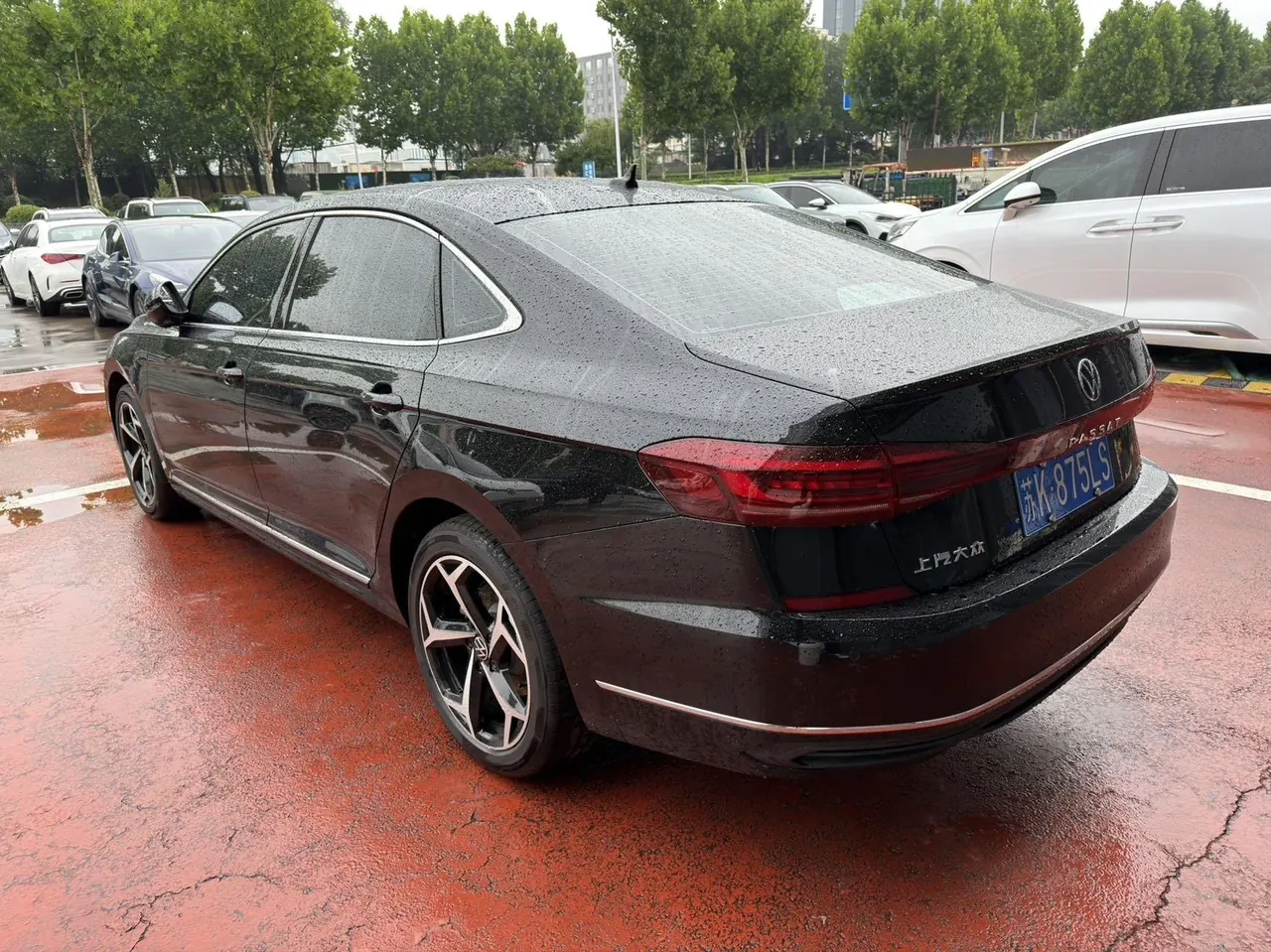 Volkswagen 2026 Passat 2.0TSI 330TSI outstanding star elite edition automatic gear 3