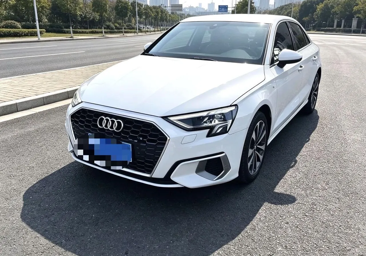 Audi 2021 A3L Limousine 1.4TFSI 35TFSI Aggressive Sports Automatic - View 1