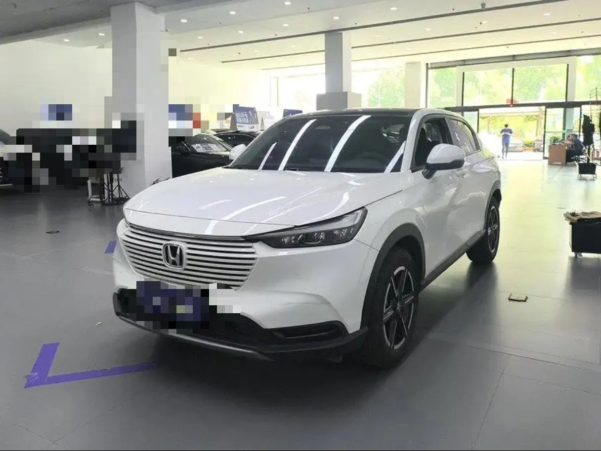 Открыть галерею: Honda 2023 Binzhi 1.5 Stepless Technology Edition Automatic Gear