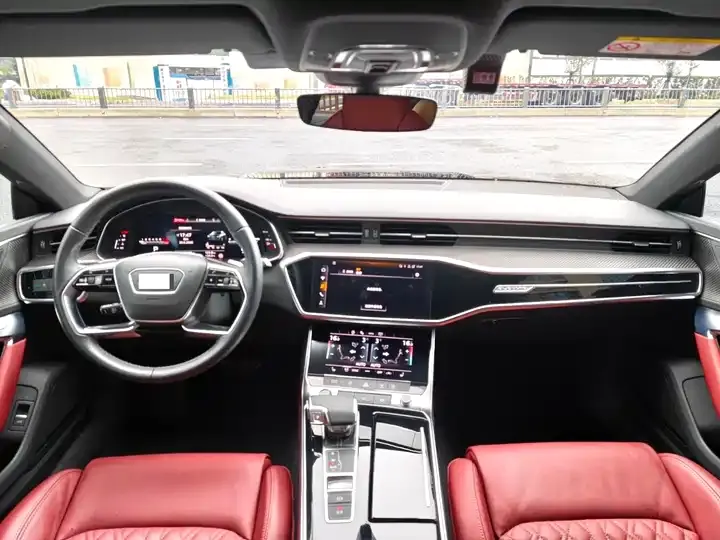 Audi A7L 2023 45 TFSI quattro S-line Black Samurai Edition 4