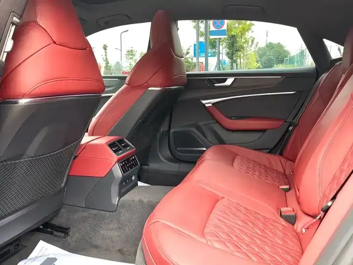 Audi A7L 2023 45 TFSI quattro S-line Black Samurai Edition 6