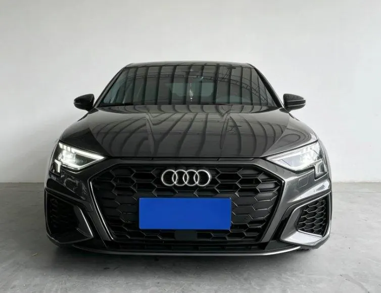 Audi 2022 A3L Limousine 1.4TFSI 35TFSI Luxury Sport Automatic 2