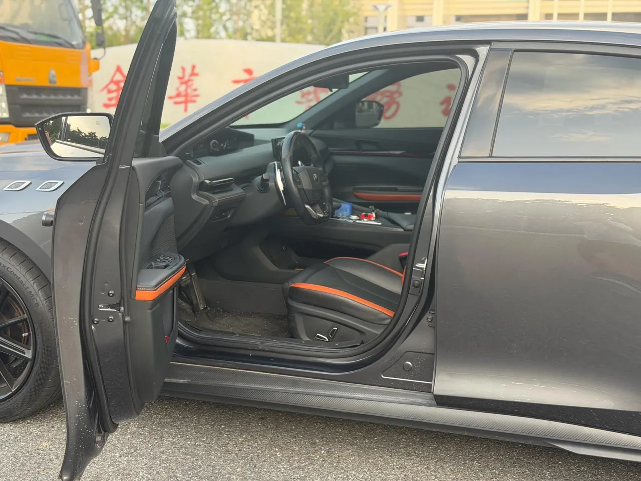 ChangAn 2023 UNI-V 1.5T honorable automatic gear 3