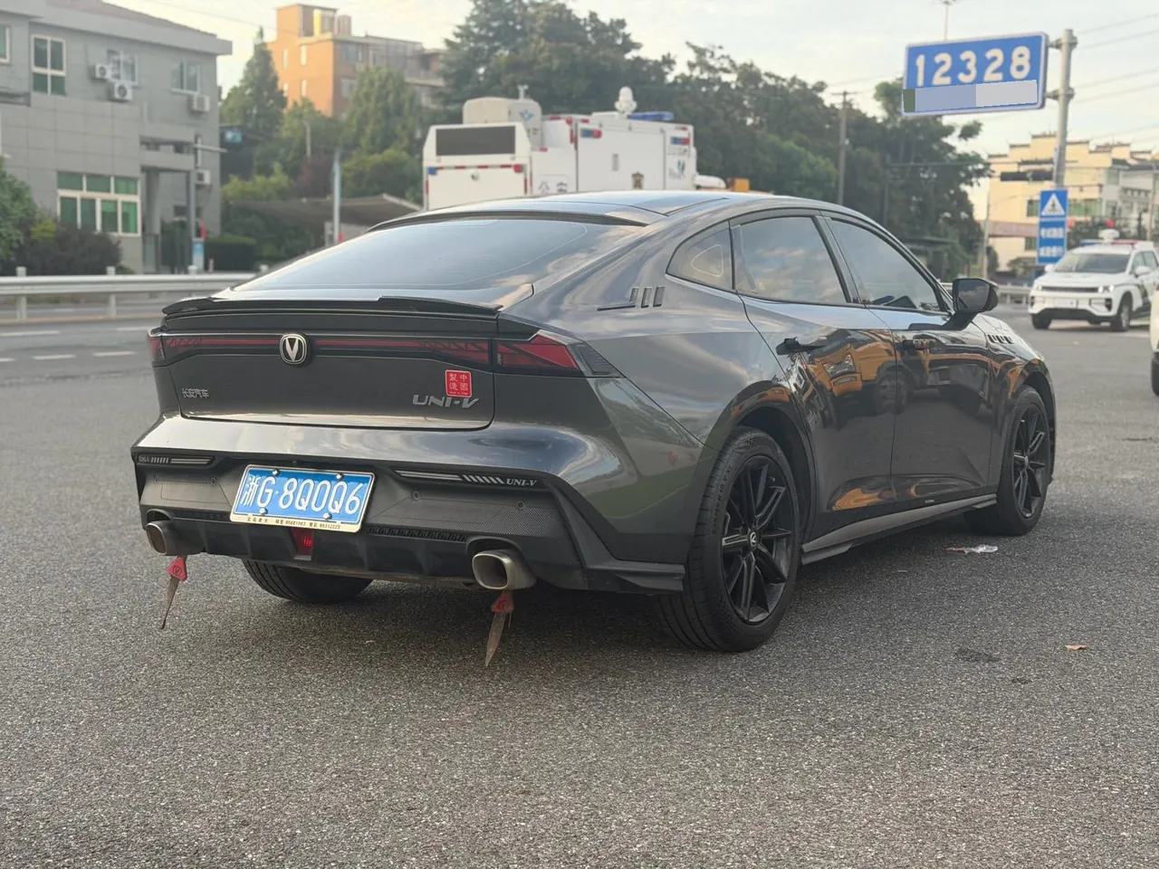 ChangAn 2023 UNI-V 1.5T honorable automatic gear 5
