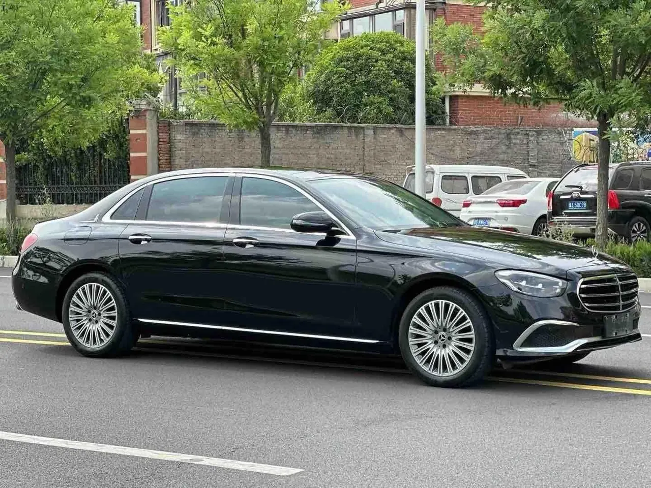 Mercedes Benz E Class 2022 E 300 L 2.0T Luxury (Change 2) Automatic Gear 2