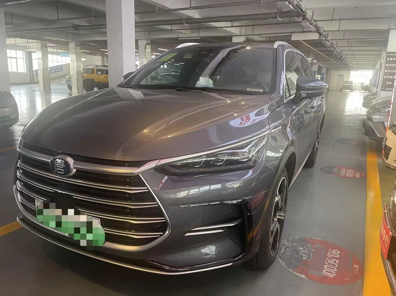 打开图片灯箱:BYD Tang New Energy 2021 Tang DM-i 1.5T Stepless 112KM Honorable Automatic Gear