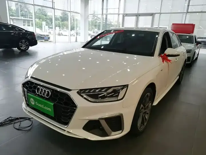 Audi A4L 2020 model 40 TFSI Sporty Version 2