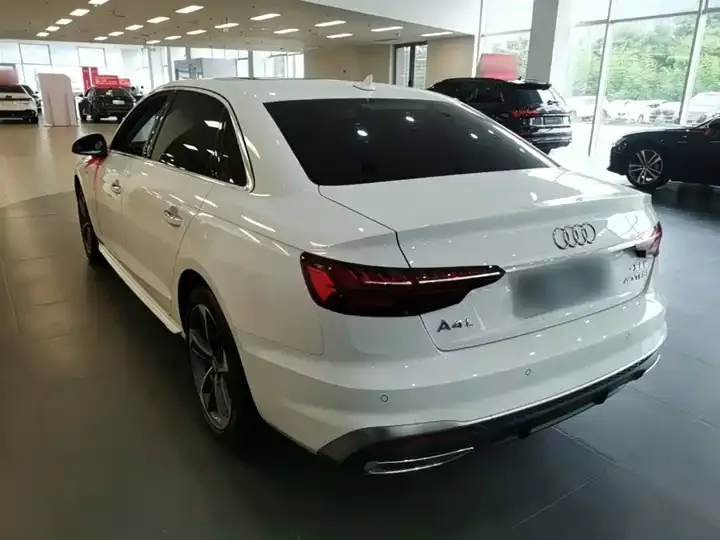Audi A4L 2020 model 40 TFSI Sporty Version 5