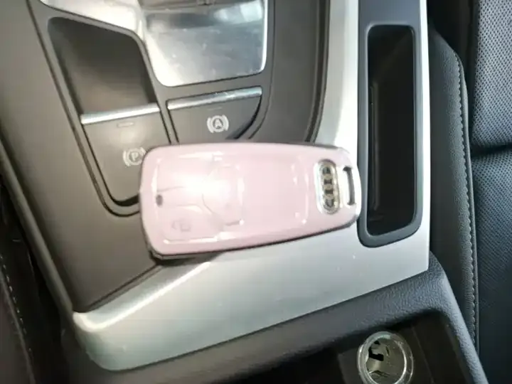 Audi A4L 2020 model 40 TFSI Sporty Version 9