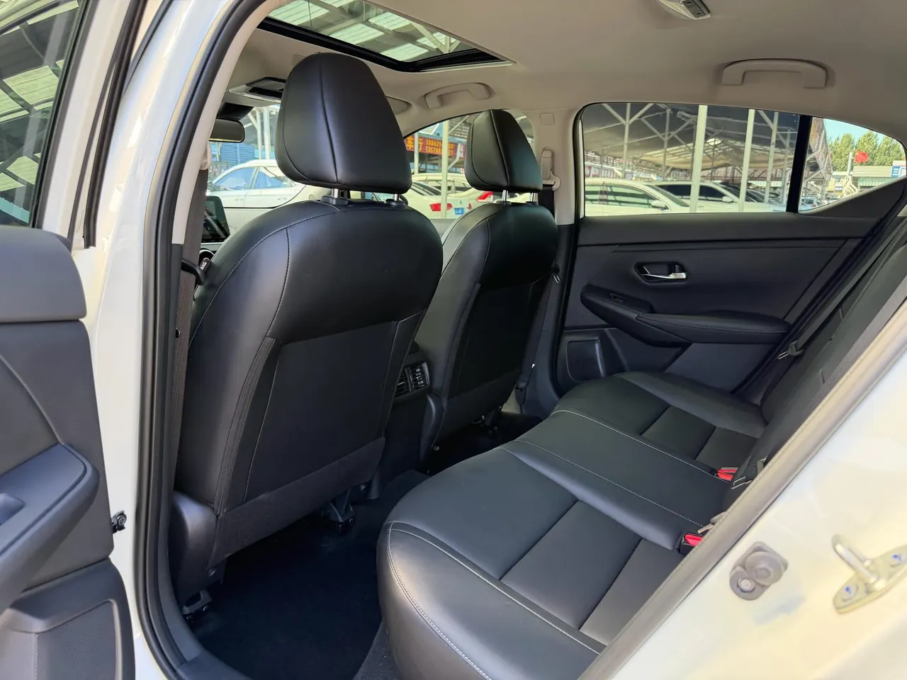 Nissan 2022 Sylphy 1.6 Stepless XL Pleasant Edition Automatic Gear 13