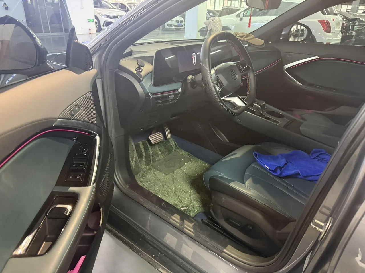 MG 2023 MG7 1.5T to the United States elegant version of automatic gear 2
