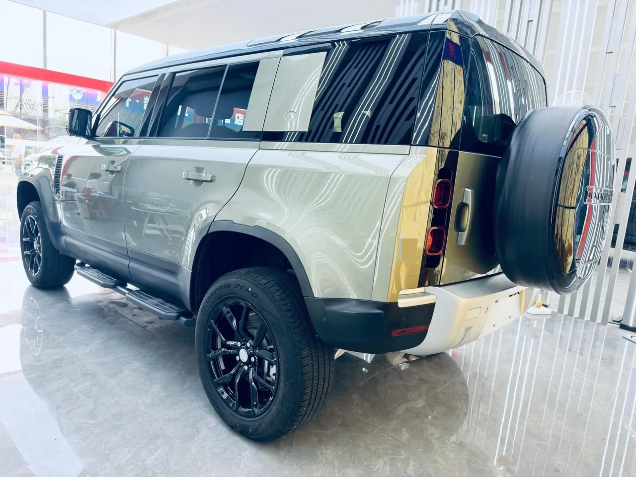 Land Rover Guard (Imported) 2021 Guard 110 48V 3.0T P400 X-DYNAMIC HSE Automatic Gear 11