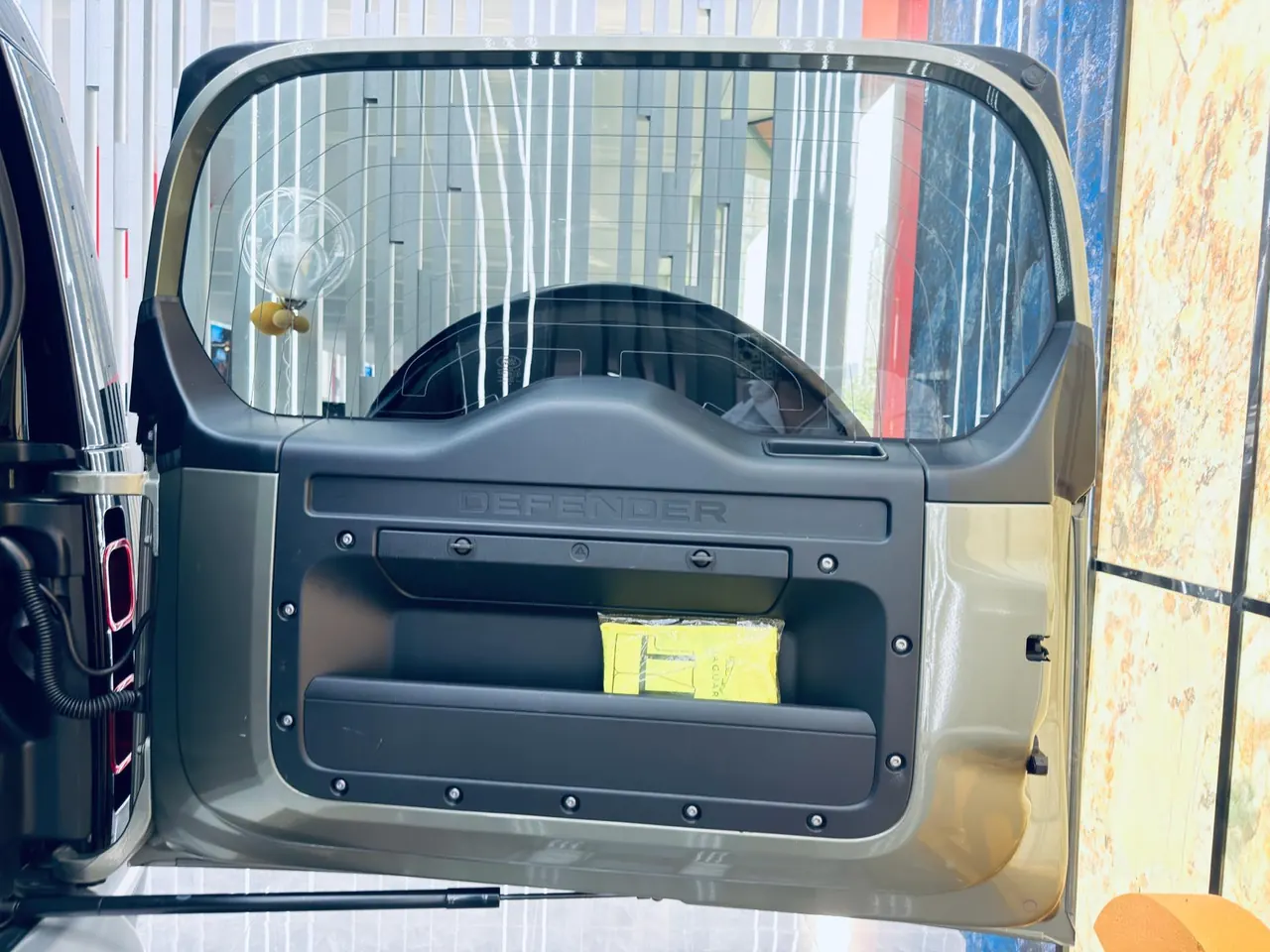 Land Rover Guard (Imported) 2021 Guard 110 48V 3.0T P400 X-DYNAMIC HSE Automatic Gear 12