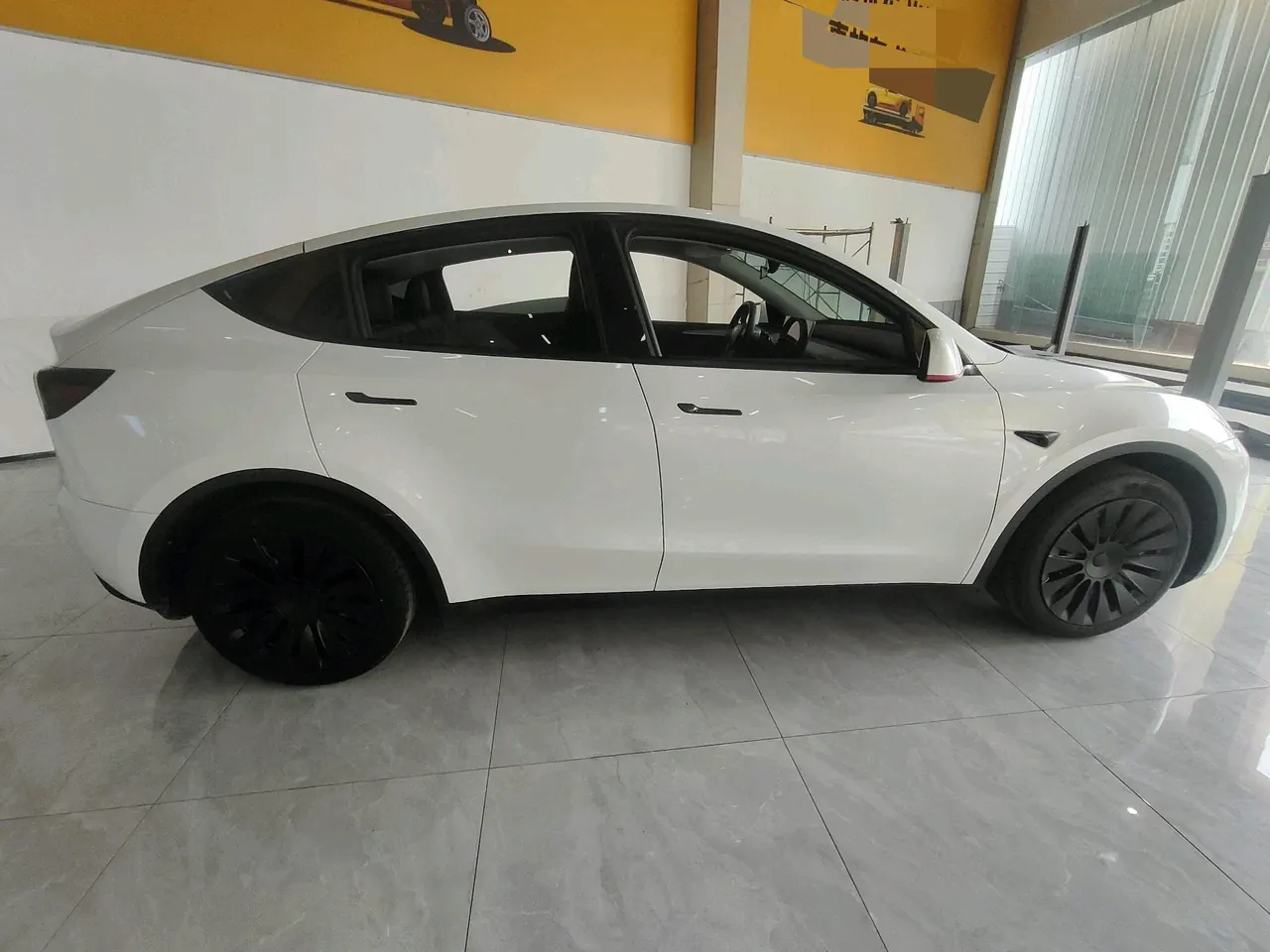 Tesla 2024 Model Y rear-wheel drive version automatic transmission 5